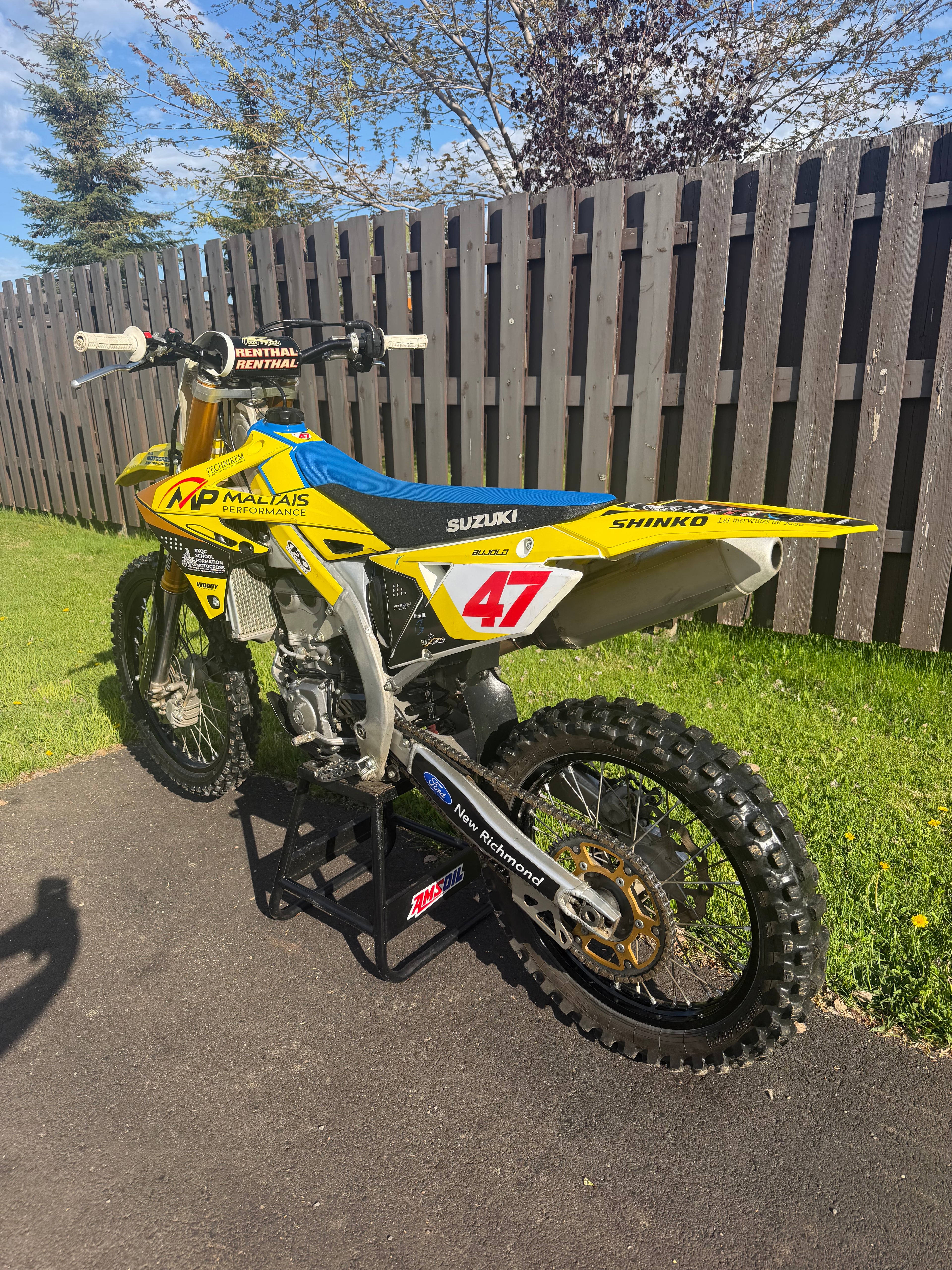 2022 rmz450