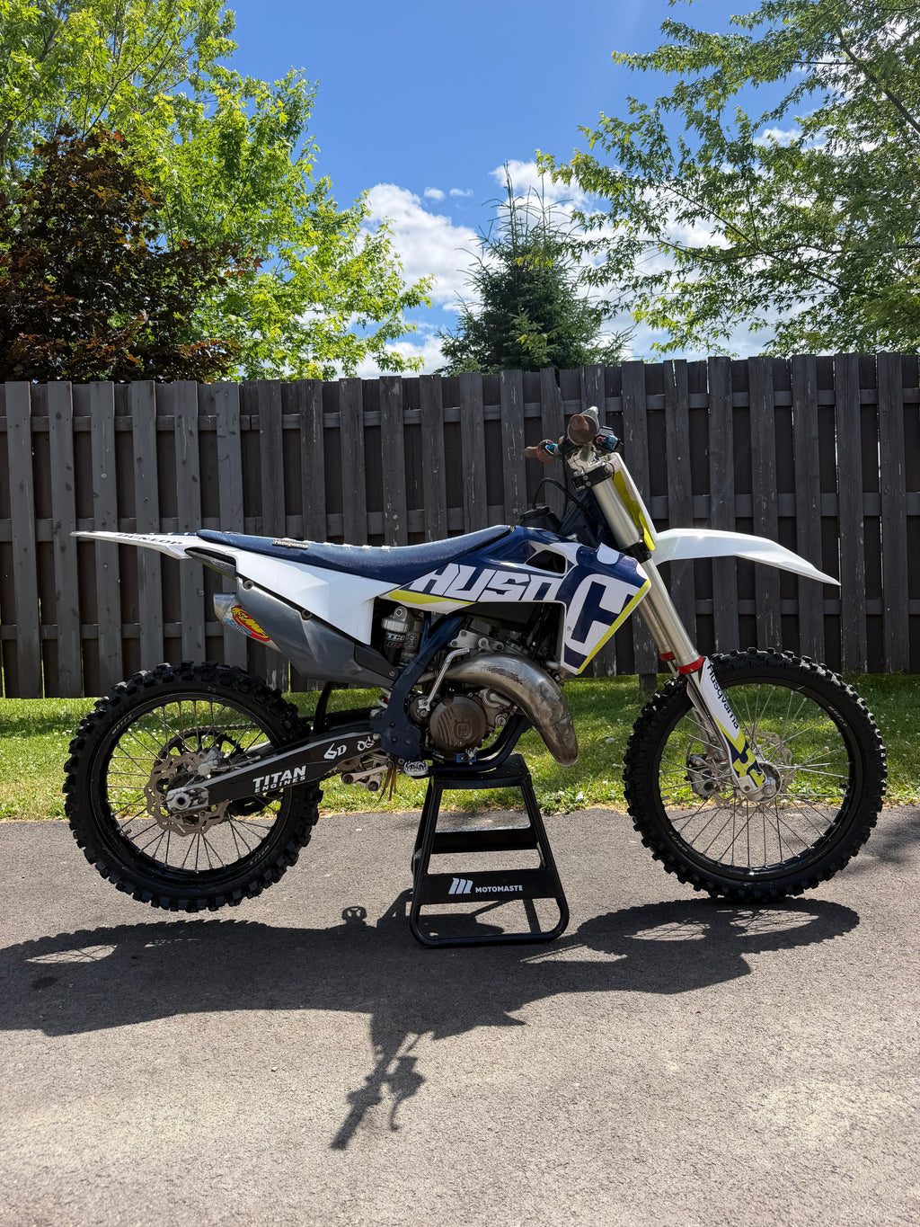 2022 tc125