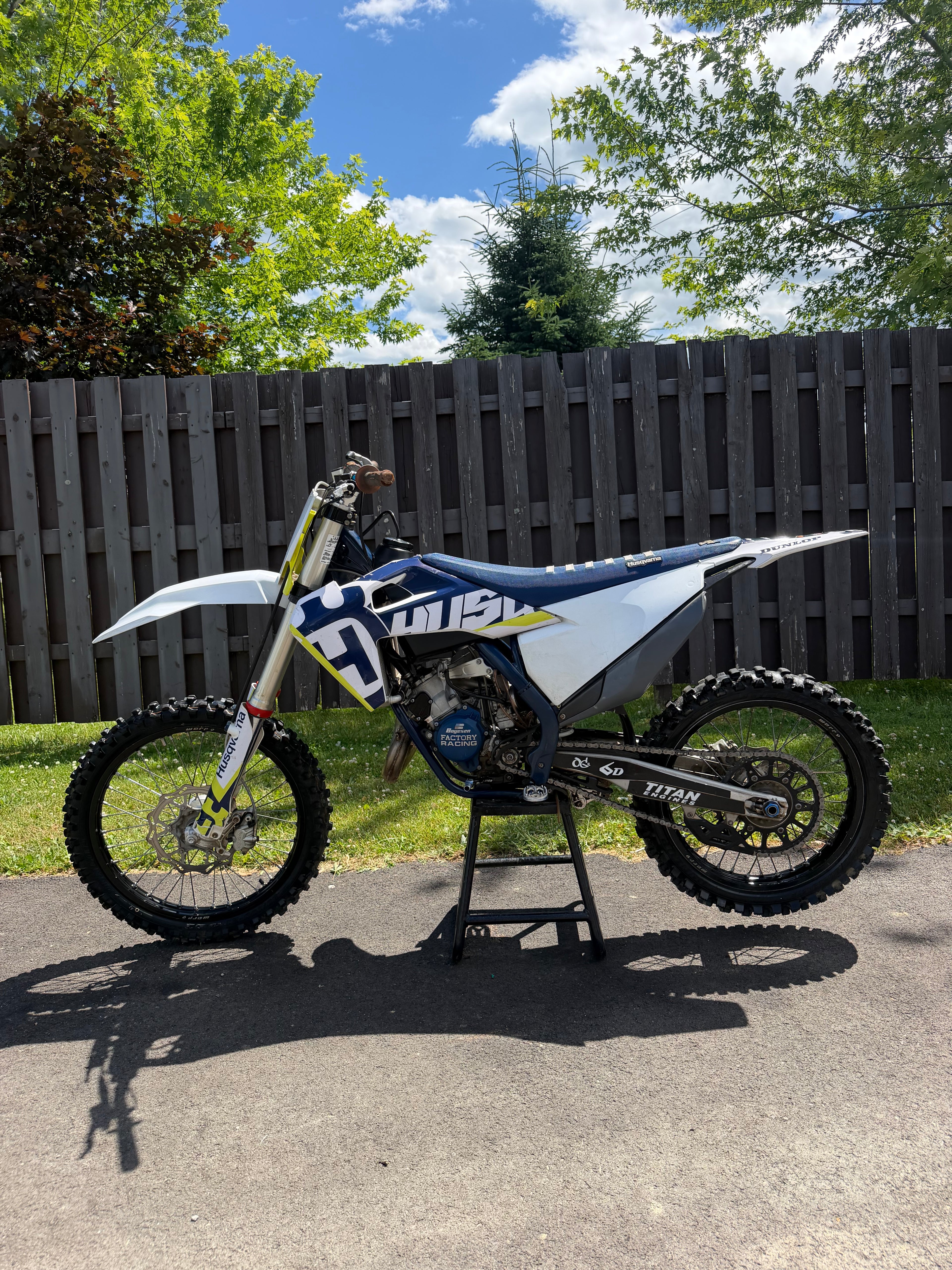 2022 tc125