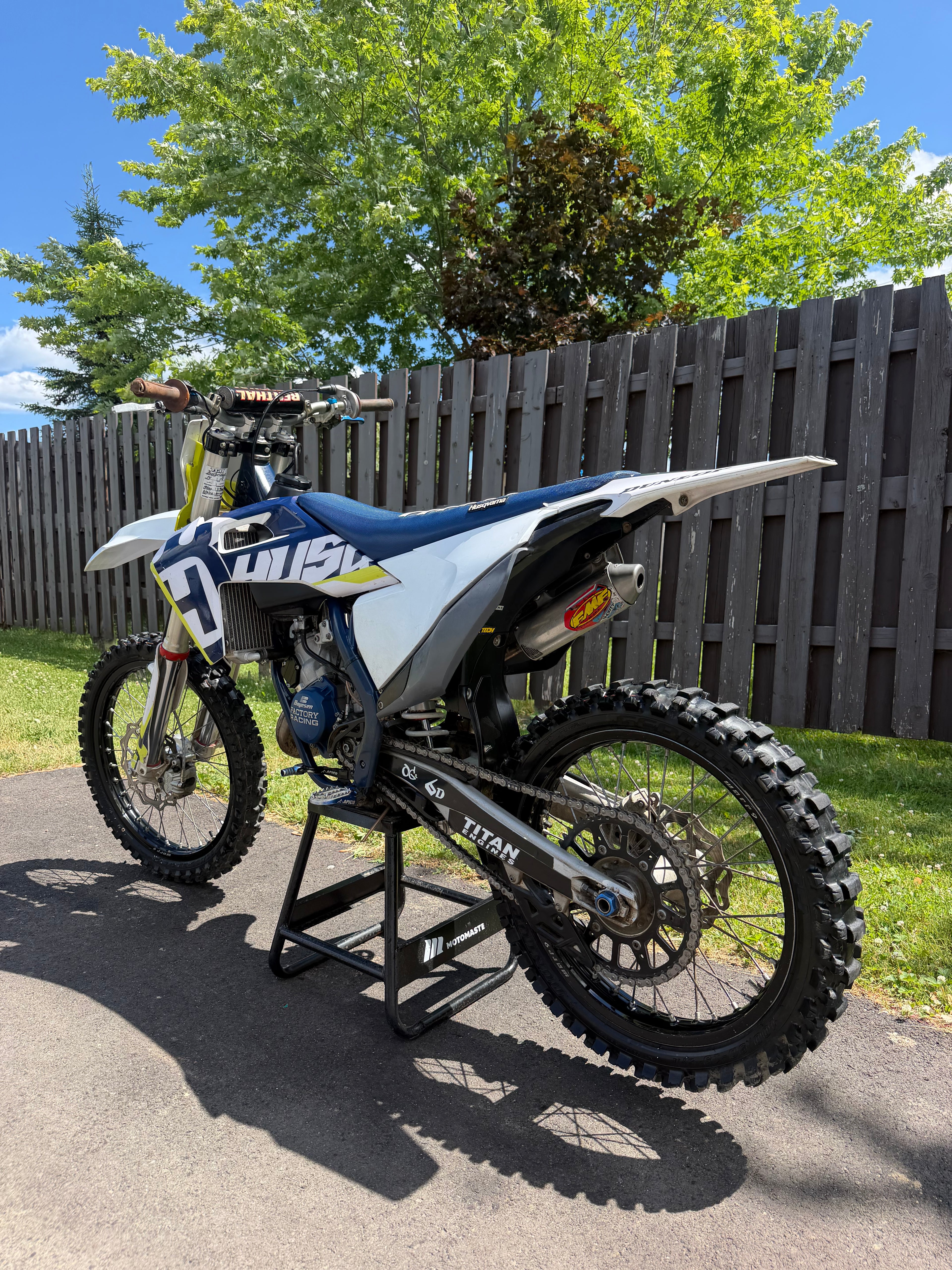 2022 tc125