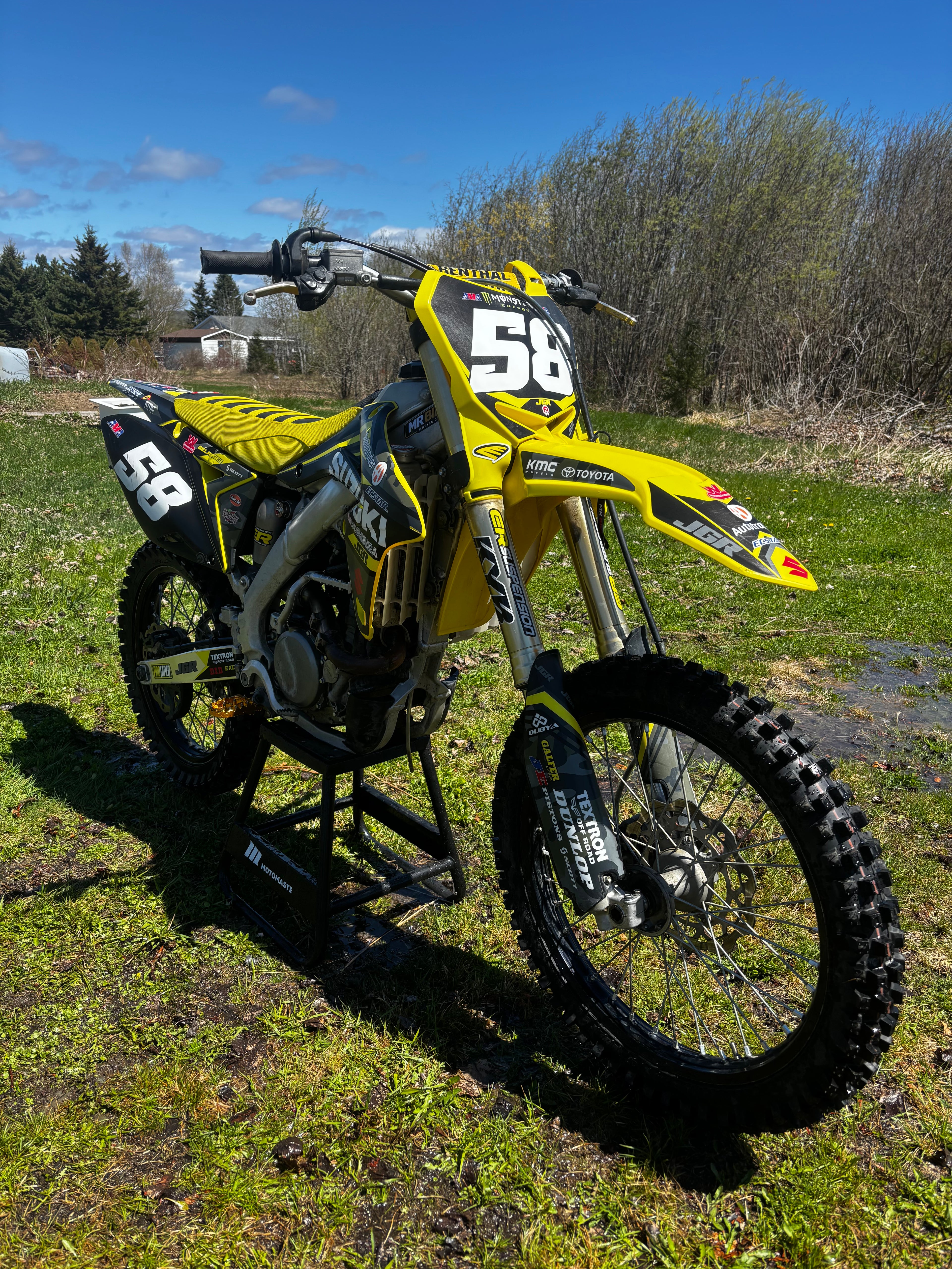 2017 rmz250