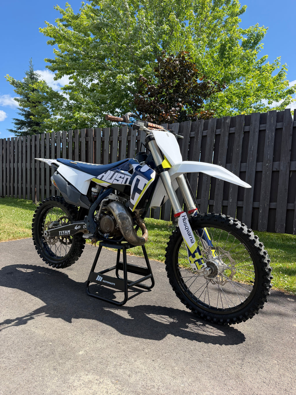 2022 tc125