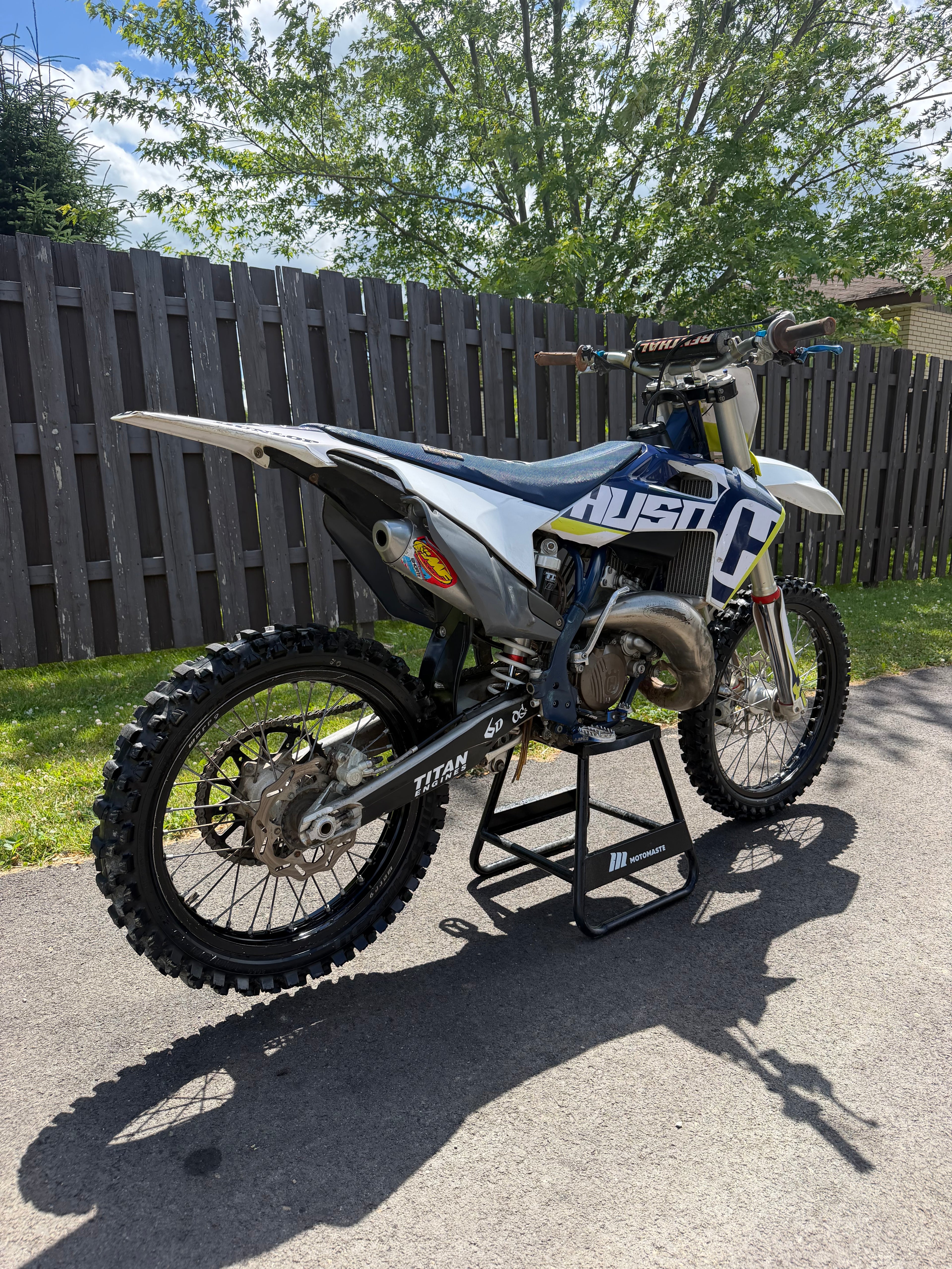 2022 tc125